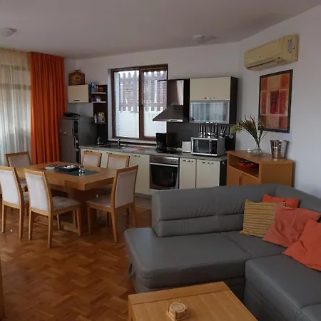 Villa Margeritha Floral Hills Club 3 Bedroom Mit Privat Pool & Sea View * Acheloj
