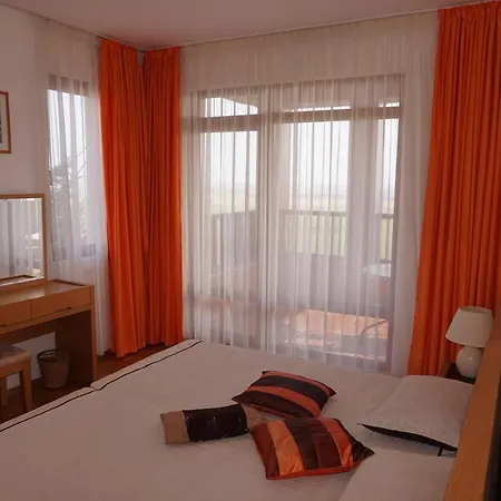 Villa Margeritha Floral Hills Club 3 Bedroom Mit Privat Pool & Sea View Apartmán Acheloj